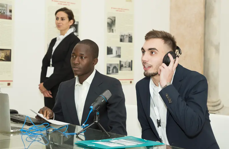 Interpretariato di trattativa a Latina per meeting B2B